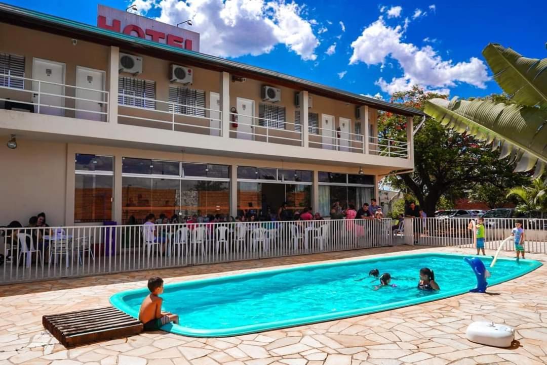 Leme Plaza Hotel Esterno foto