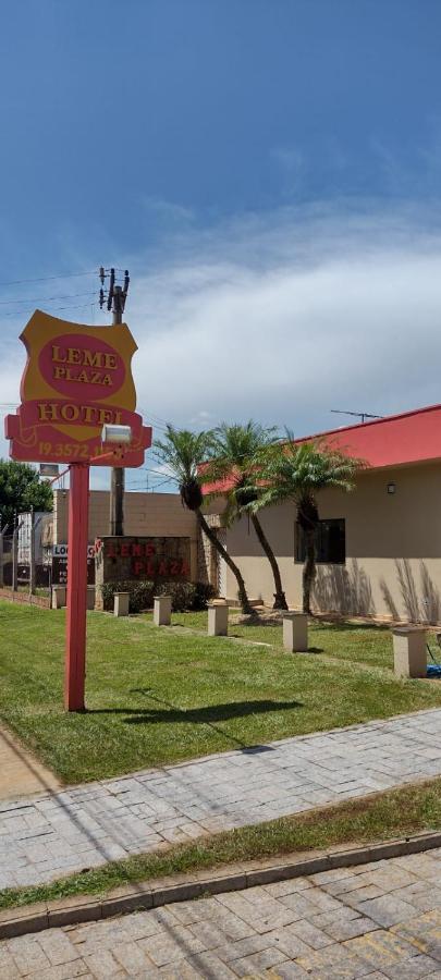 Leme Plaza Hotel Esterno foto