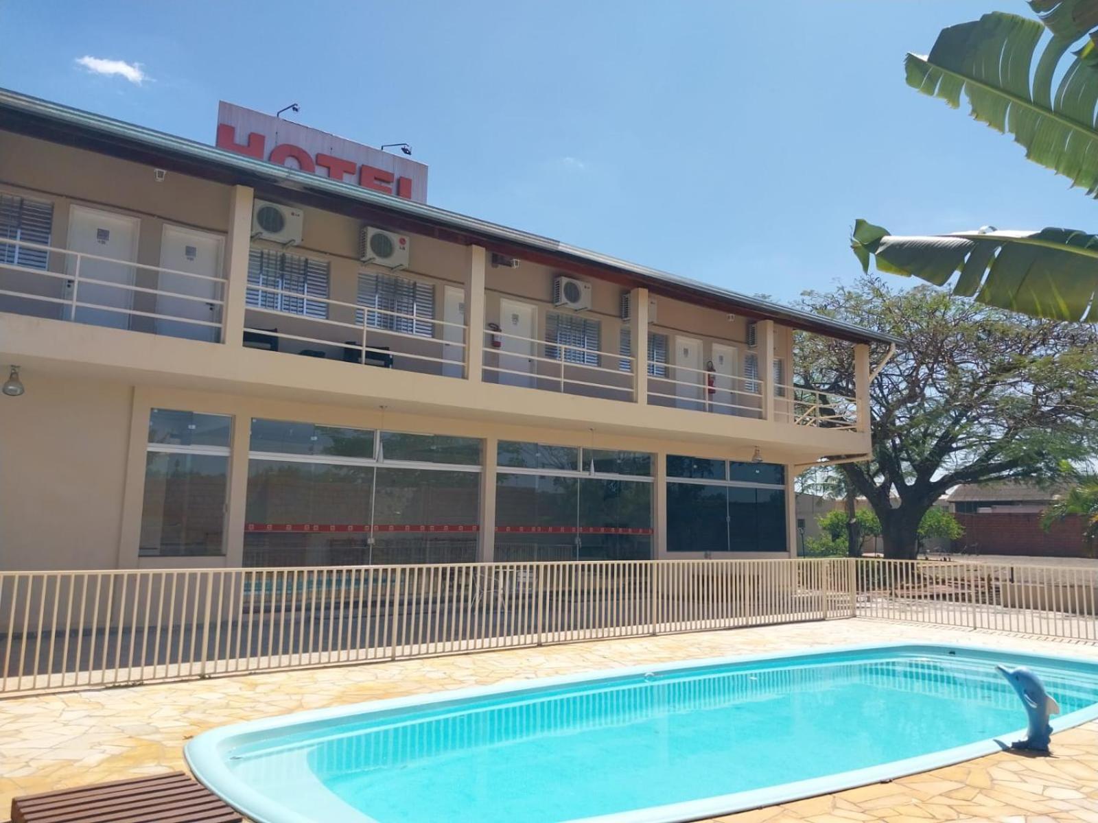 Leme Plaza Hotel Esterno foto